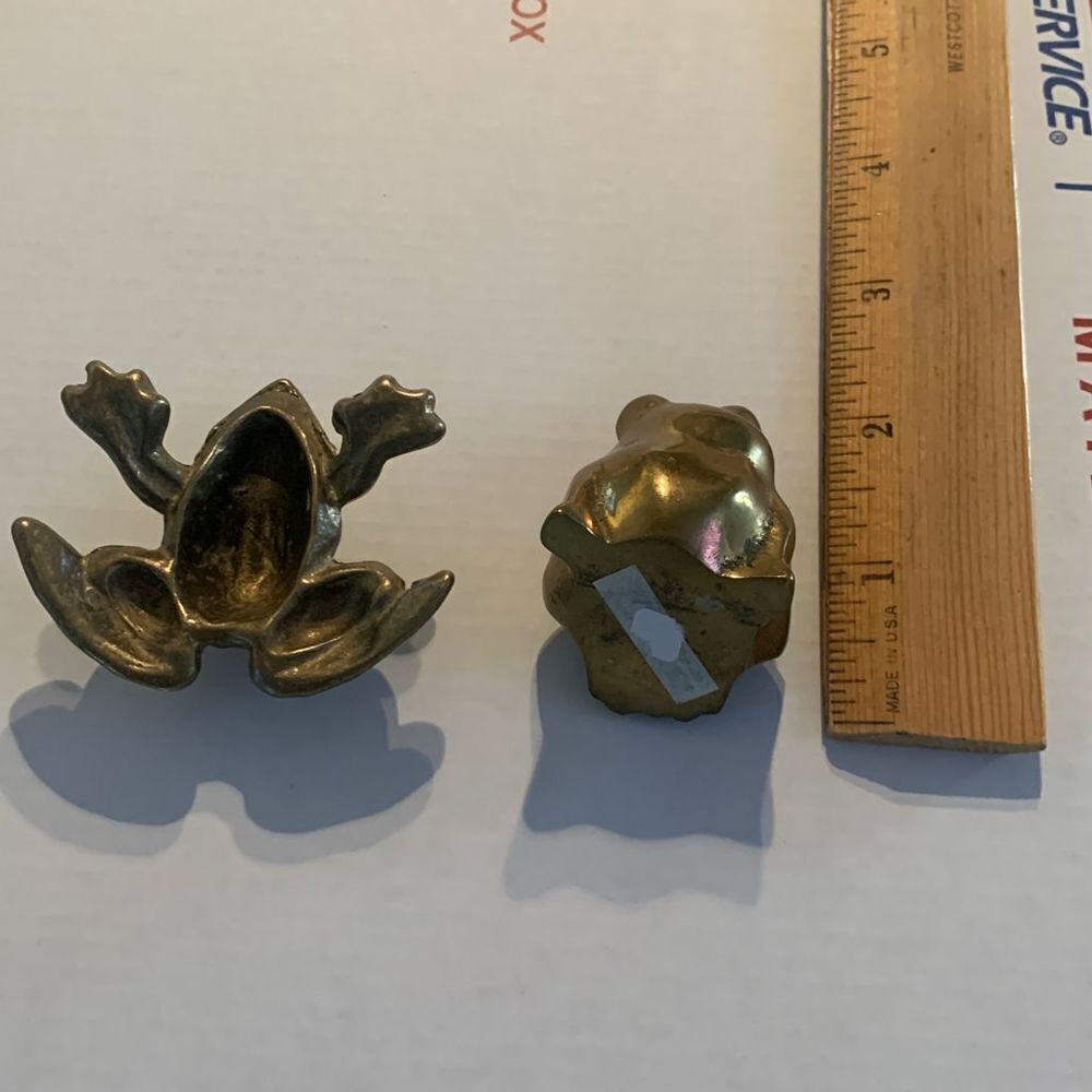 2 Brass Frog Figurines - Picture 4 of 4